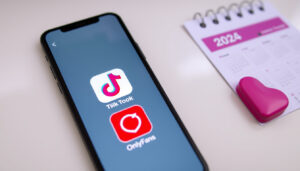 Breckie Hill: Alter, TikTok, OnlyFans und Beziehung (2024)